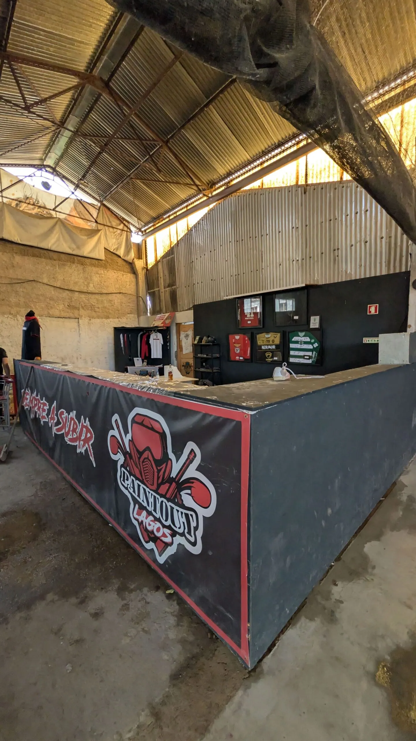 PaintOut Ultimate Party Hall