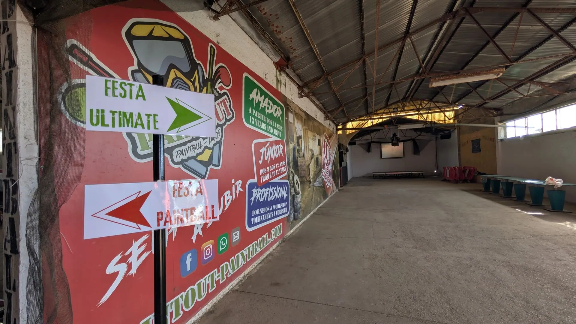 PaintOut Ultimate Party Hall