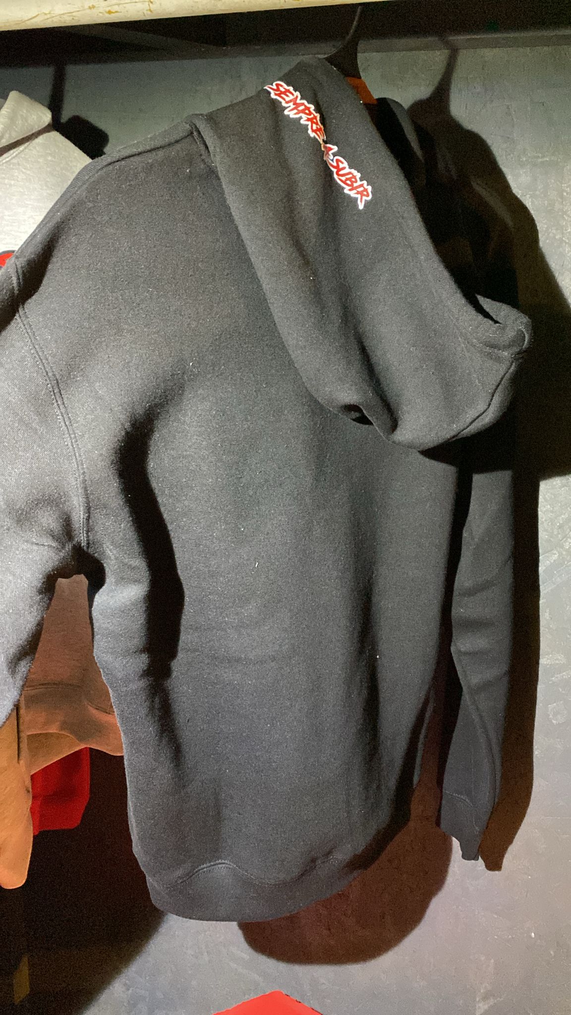 Hoodie Preto PaintOut - verso
